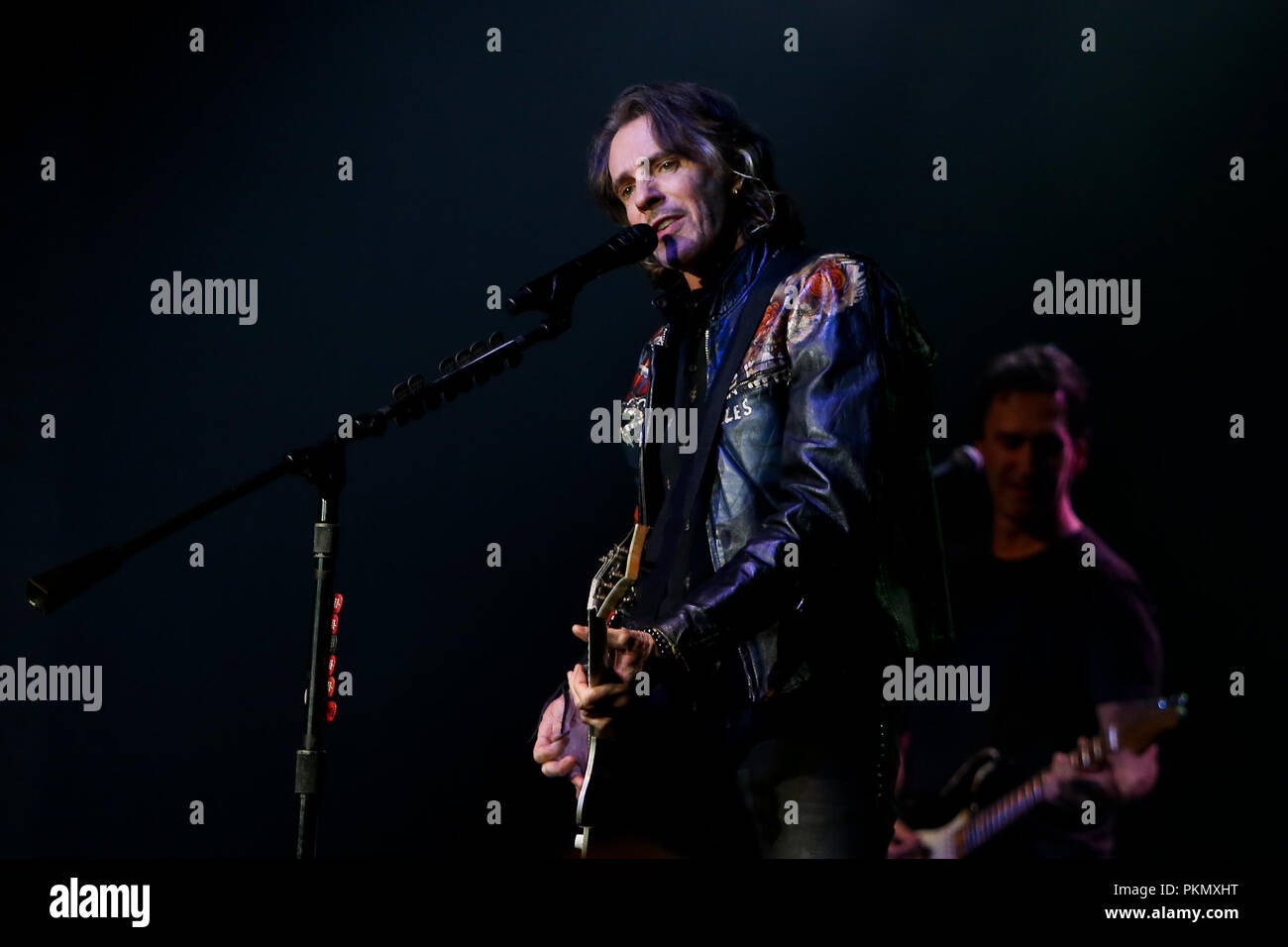 HUNTINGTON, NY - sett 13: Singer Rick Springfield esegue in concerto al Paramount il 13 settembre 2018 a Huntington, New York. Credito: AKPhoto/Alamy Live News Foto Stock