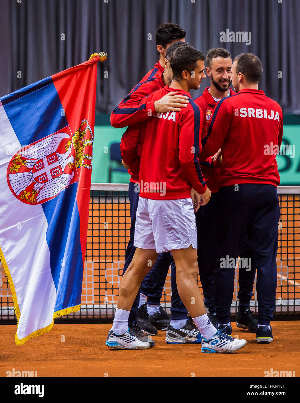 Kraljevo, Serbia. 14 settembre 2018, Kraljevo impianto sportivo, Kraljevo, Serbia; Tennis Davis Cup World Group, play-off, Serbia contro l'India; i giocatori della Serbia pronti per il match Credito: Nikola Krstic/Alamy Live News Foto Stock