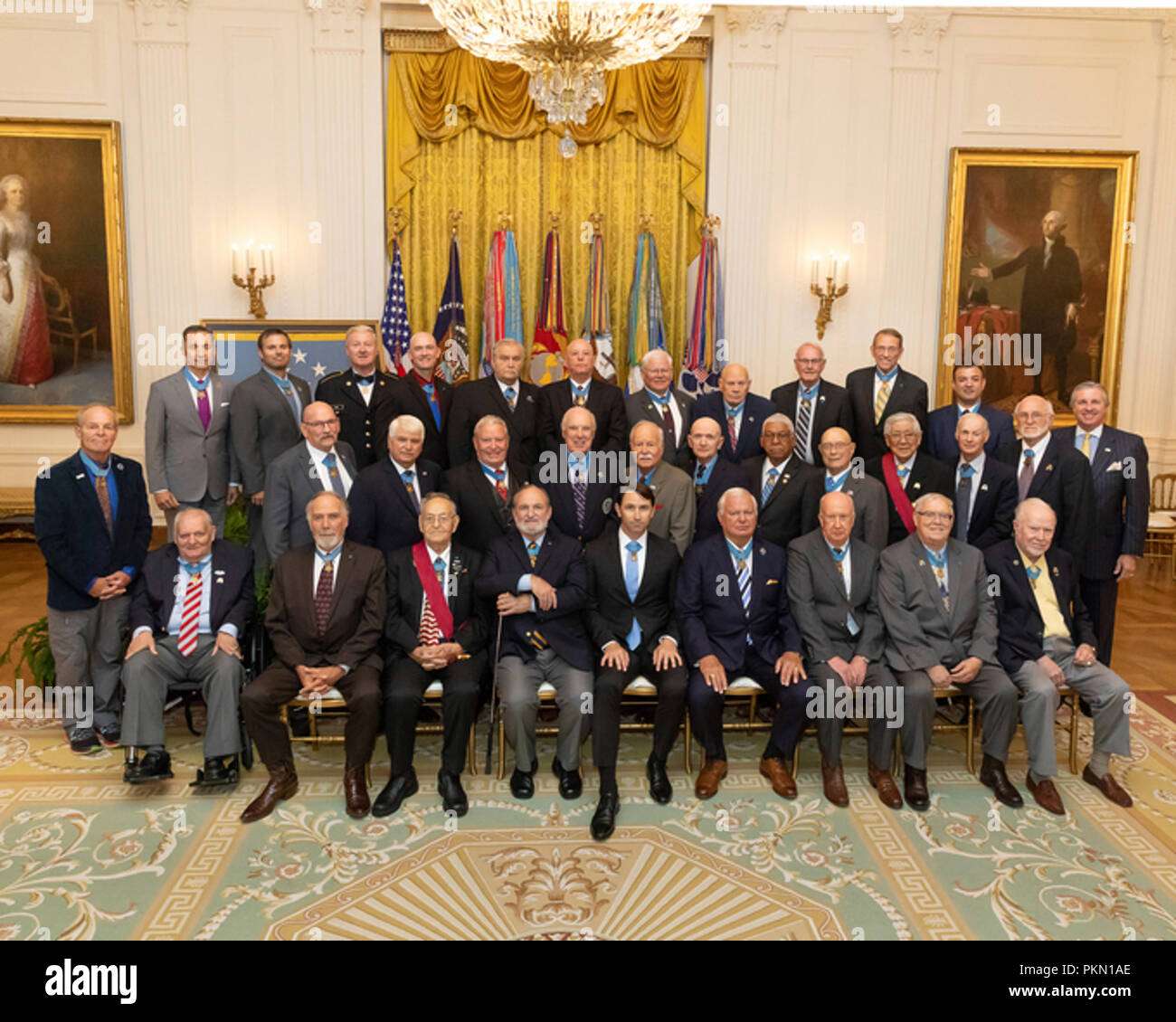 Congressional Medal of Honor Society membri posano per una foto Mercoledì, Settembre 12, 2018, nella Sala Est della Casa Bianca di persone: il presidente Donald Trump Foto Stock