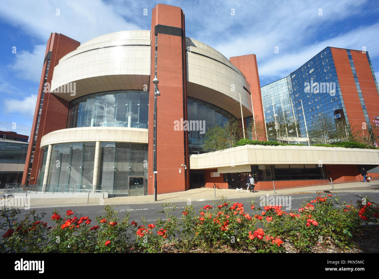 I letti di rose da harrogate conference center Yorkshire Regno Unito Foto Stock
