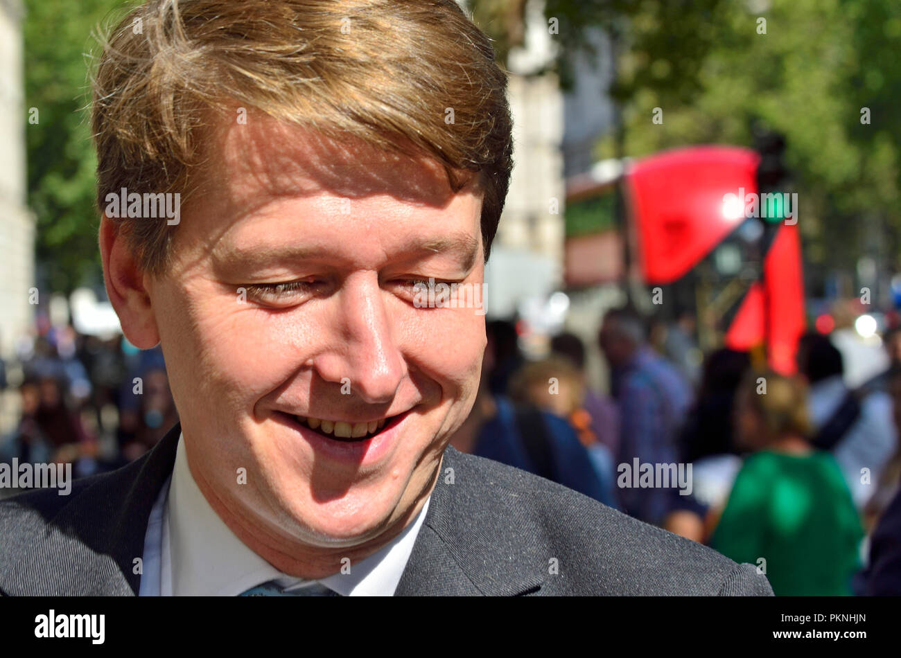 Robin Walker MP (Cost: Worcester) Sottosegretario di Stato parlamentare per la chiusura dell'Unione europea, lasciando a Downing Street dopo una riunione del gabinetto Foto Stock