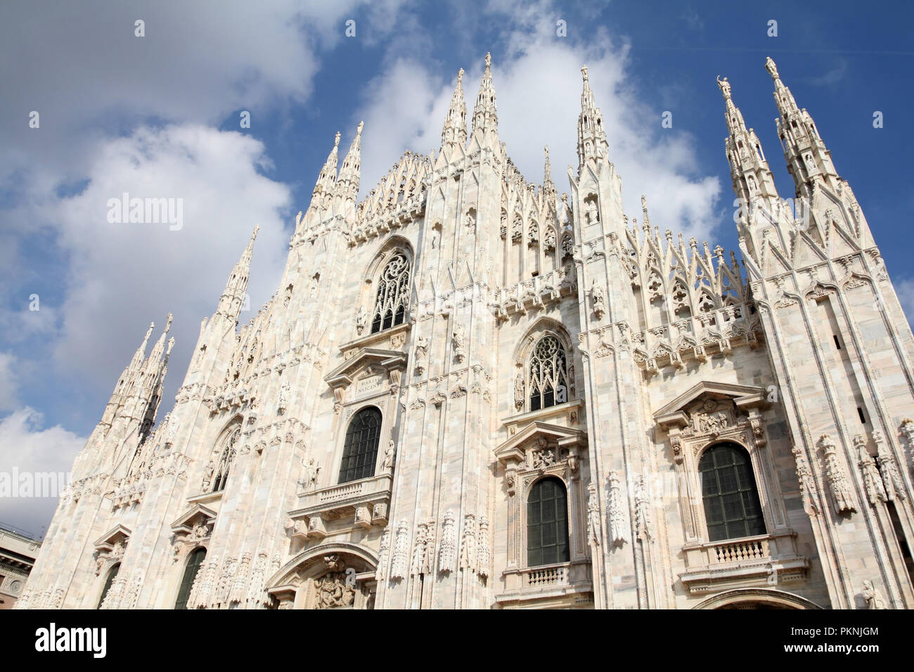 Milano, Italia. Famoso punto di riferimento - la Cattedrale fatta di marmo di Candoglia. Foto Stock