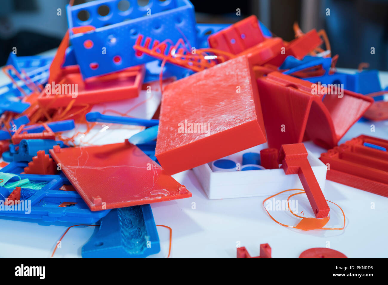 Rifiuti di plastica da la stampa 3D. Foto Stock