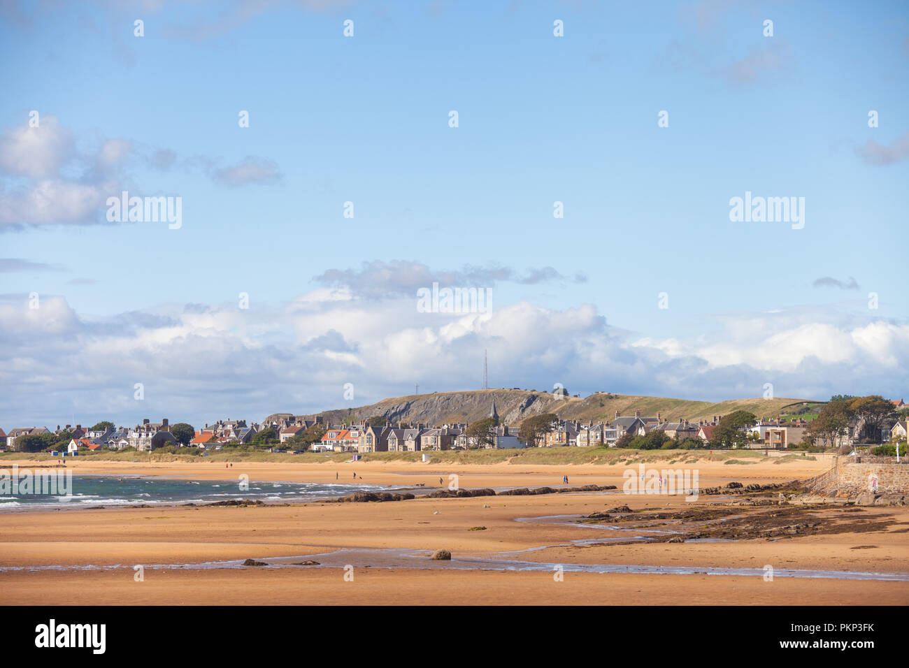 Guardando verso Earlsferry su Elie beach Fife Scozia. Foto Stock