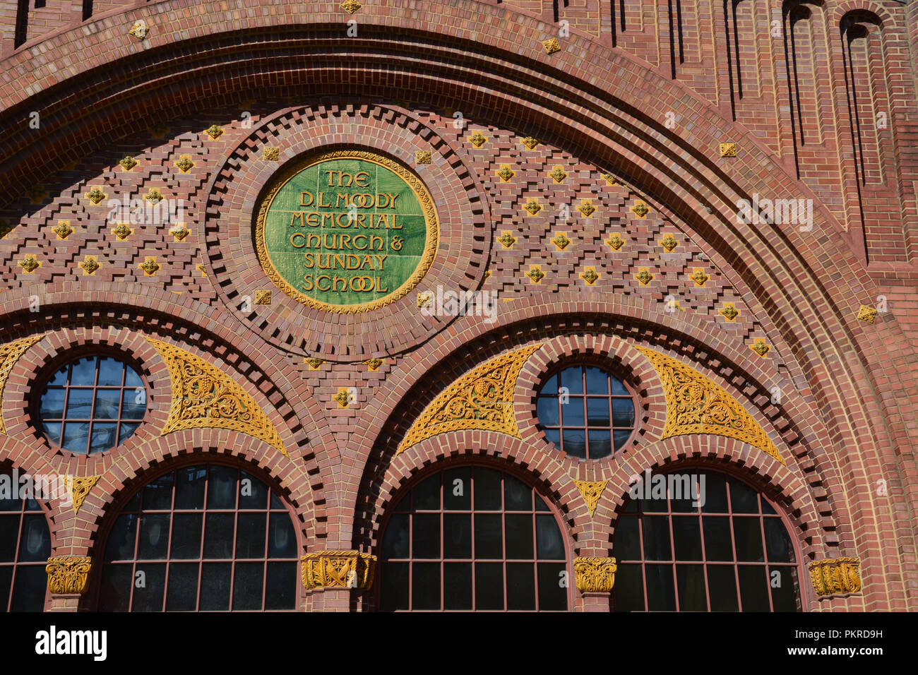 Dettagli architettonici della Moody la Bibbia Chiesa di Chicago, fondata nel 1854 da un pattino di Chicago venditore, la chiesa attuale fu costruita nel 1925. Foto Stock
