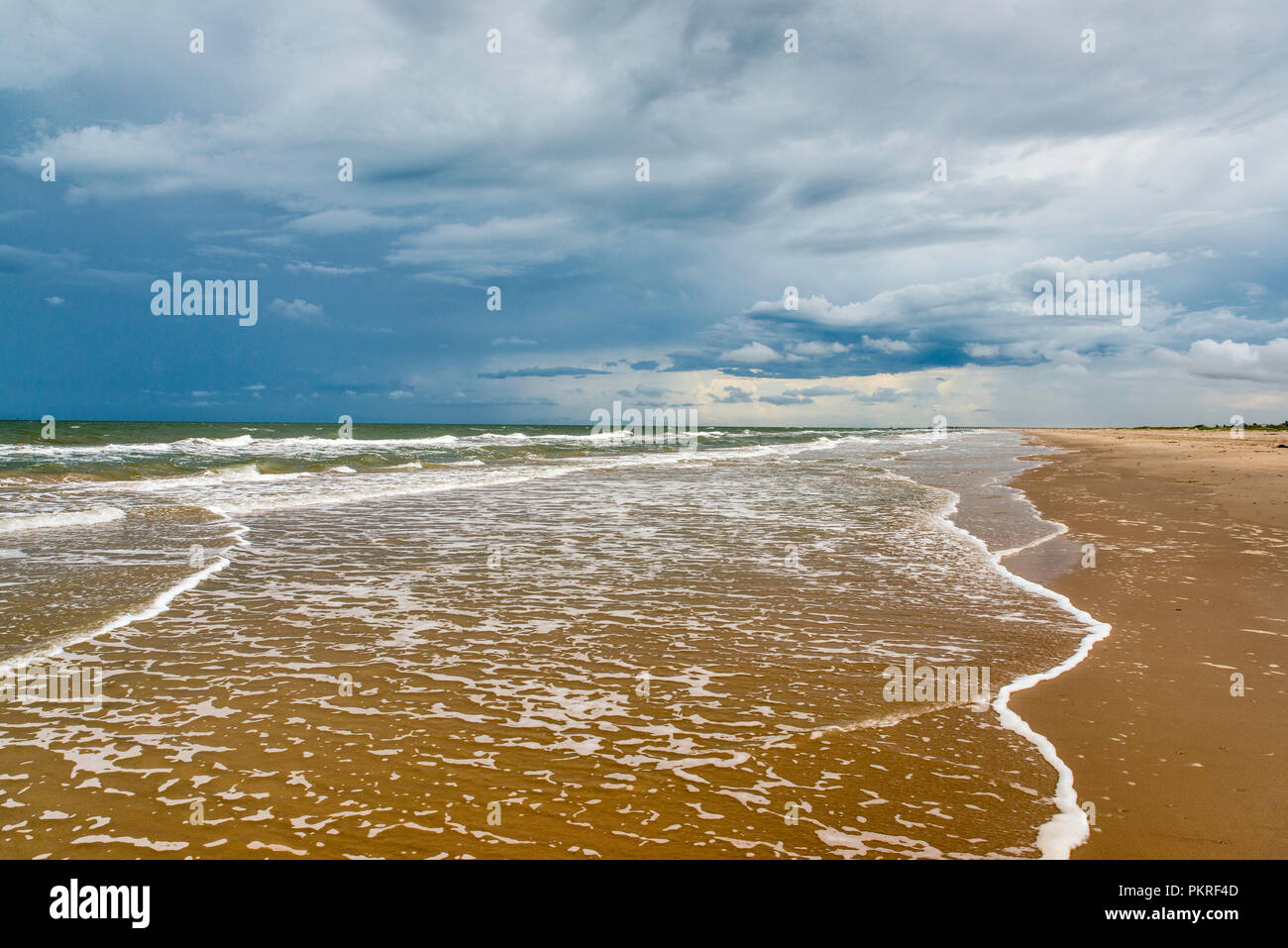 Spiaggia a Golfo del Messico, vicino a Matagorda, Texas, Stati Uniti d'America Foto Stock