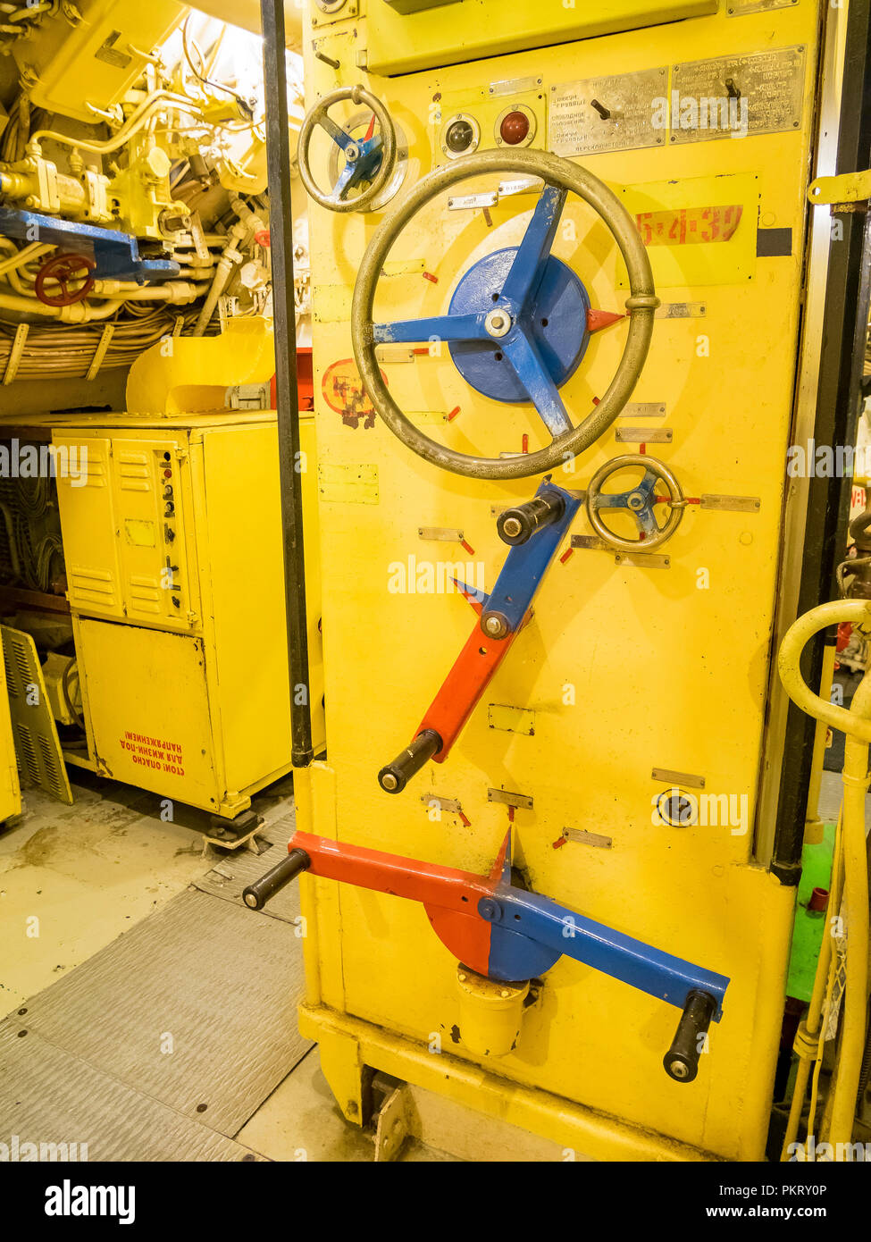 San Diego, ago 2: vista dell'interno del famoso B-39 sottomarine su agosto 2, 2014 a San Diego, California Foto Stock