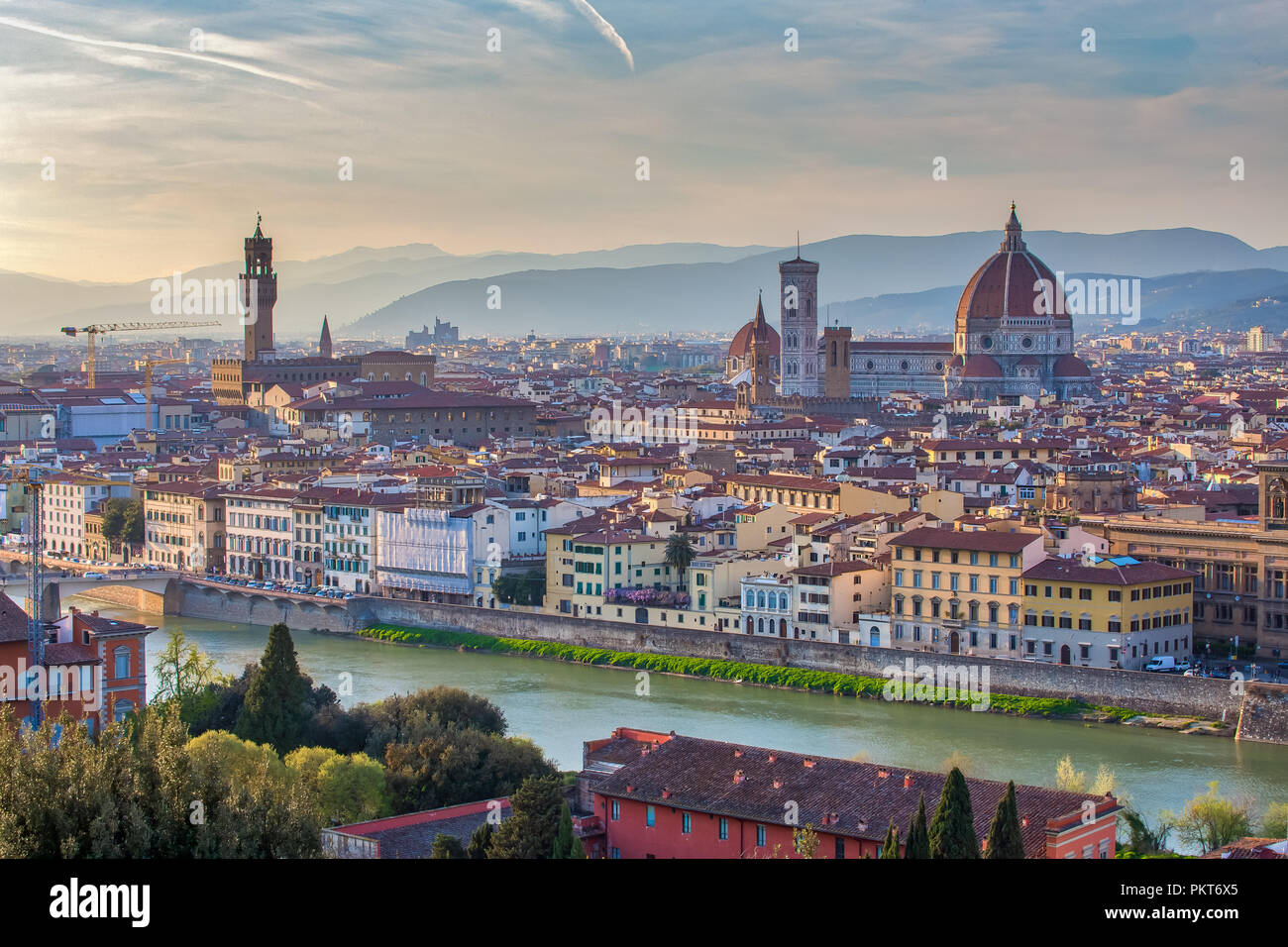 Vista al tramonto di tetti di Firenze in Italia. Foto Stock