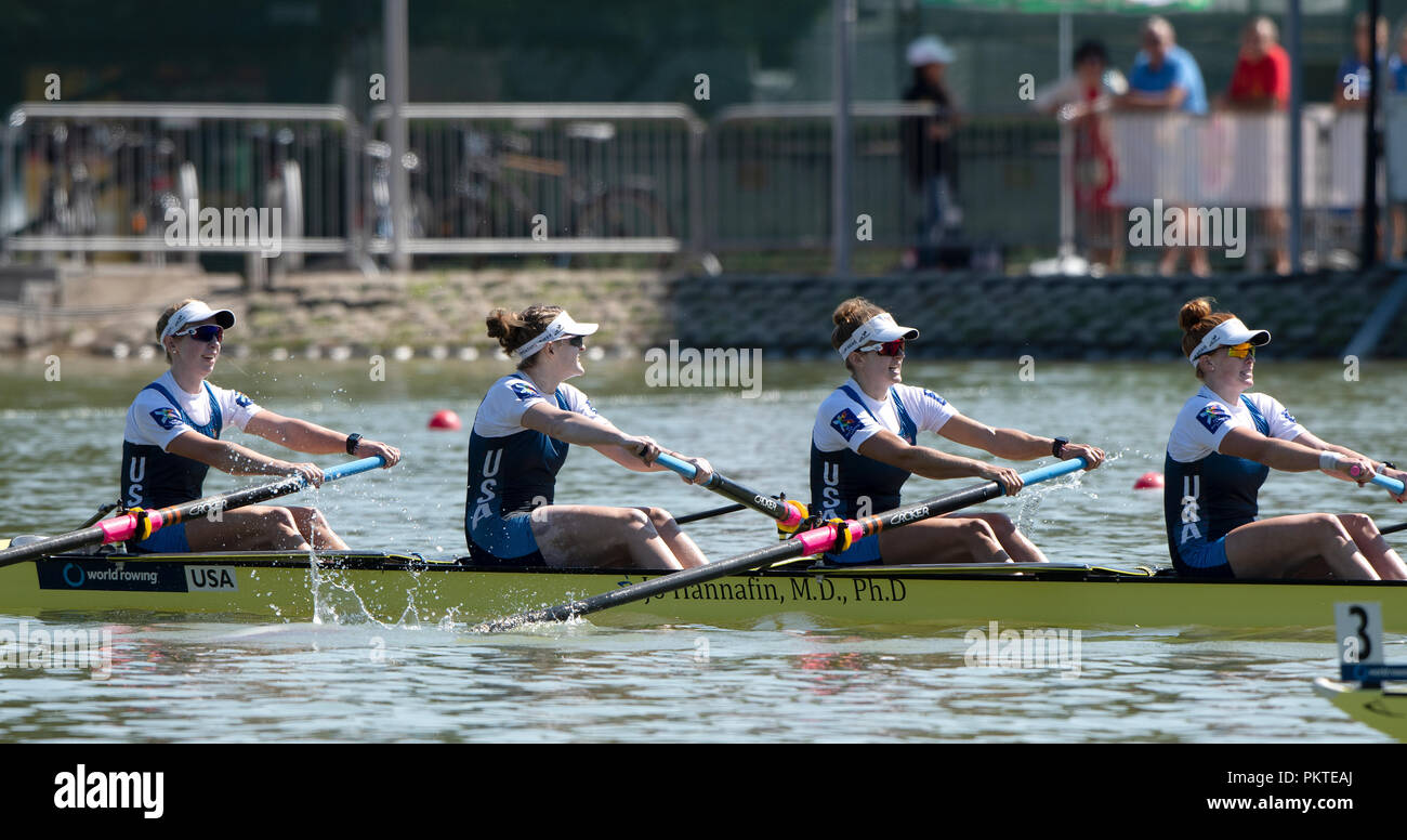 Plovdiv, Bulgaria, Sabato, 15 settembre 2018. FISA, mondo campionati di canottaggio, finale, USA W4- equipaggio, prua, Madeleine WANAMAKER, Erin BOXBERGER, Molly BRUGGEMAN e Erin REELICK, vincere l'oro per gli Stati Uniti in campo femminile Coxless quattro, © Peter SPURRIER, Credito: Pietro SPURRIER/Alamy Live News Foto Stock