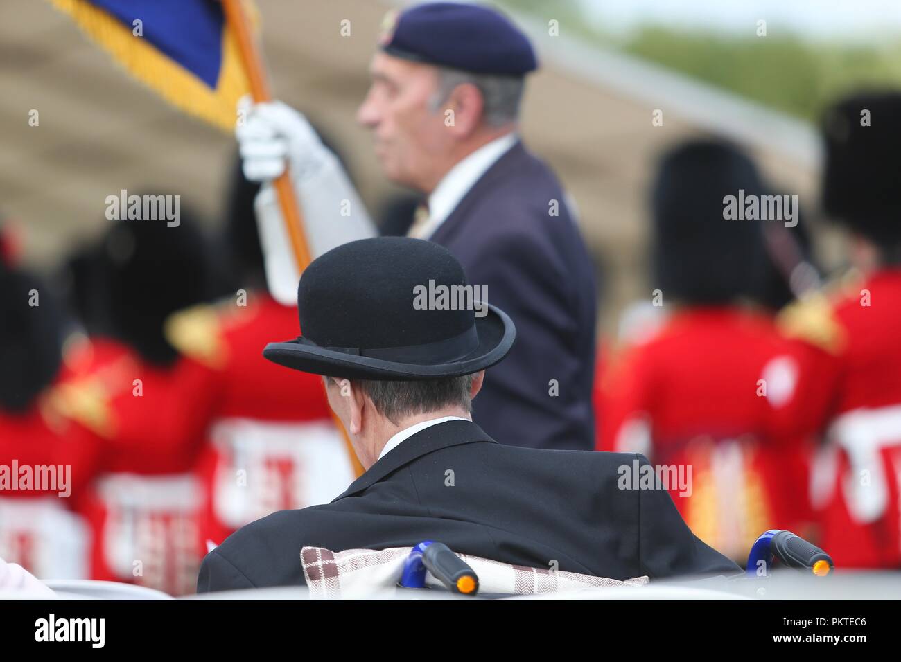 Worcester, Worcestershire, Regno Unito. Il 15 settembre 2018. Un ex veterani indossa un cappello bowler presso il servizio ufficioso a Gheluvelt Park, Worcester. Peter Lopeman/Alamy Live News Foto Stock