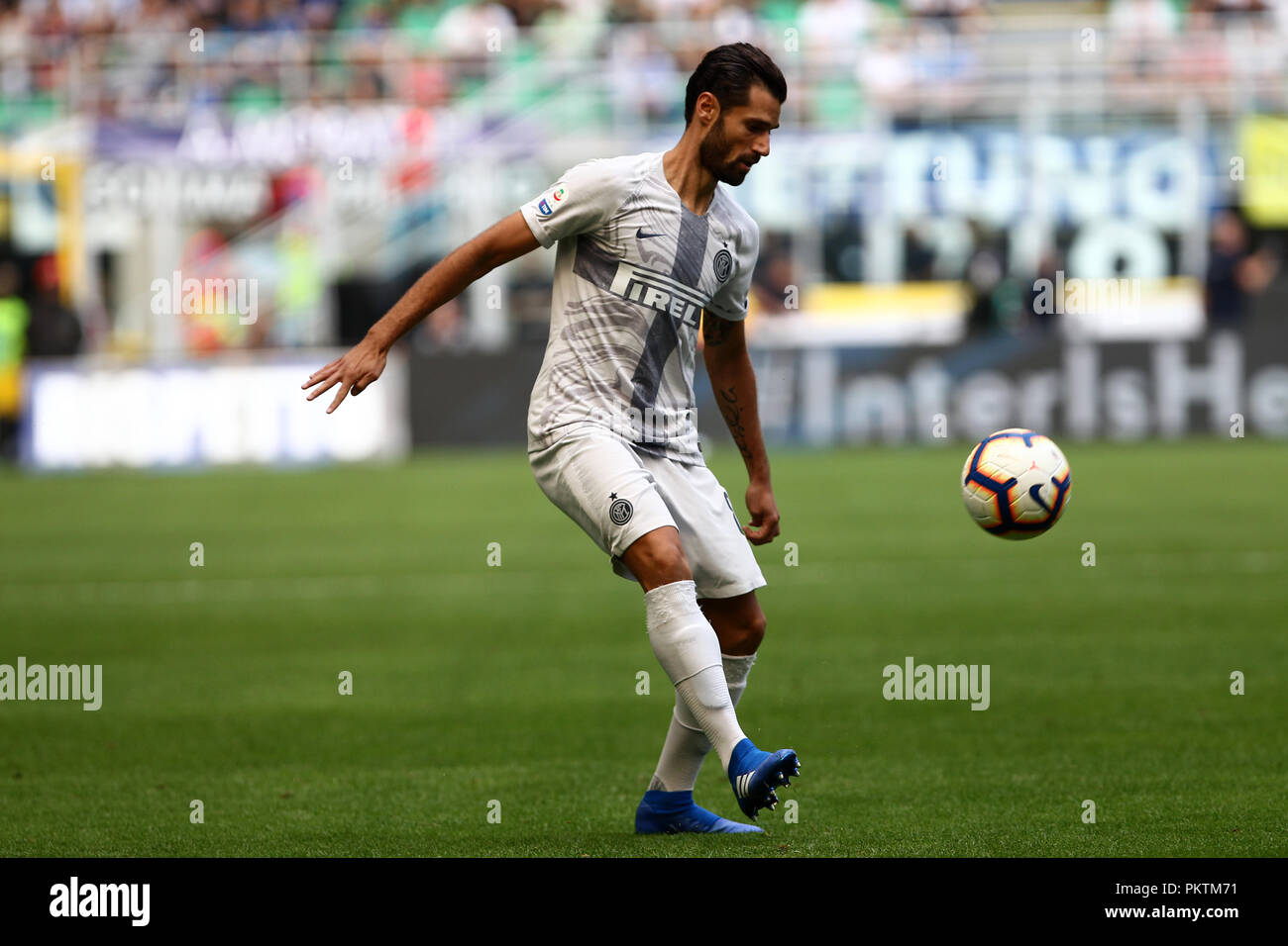 Milano, Italia. 15 Settembre, 2018. Antonio Candreva di FC Internazionale in azione durante la Serie A match tra FC Internazionale e Parma Calcio. Credito: Marco Canoniero/Alamy Live News Foto Stock