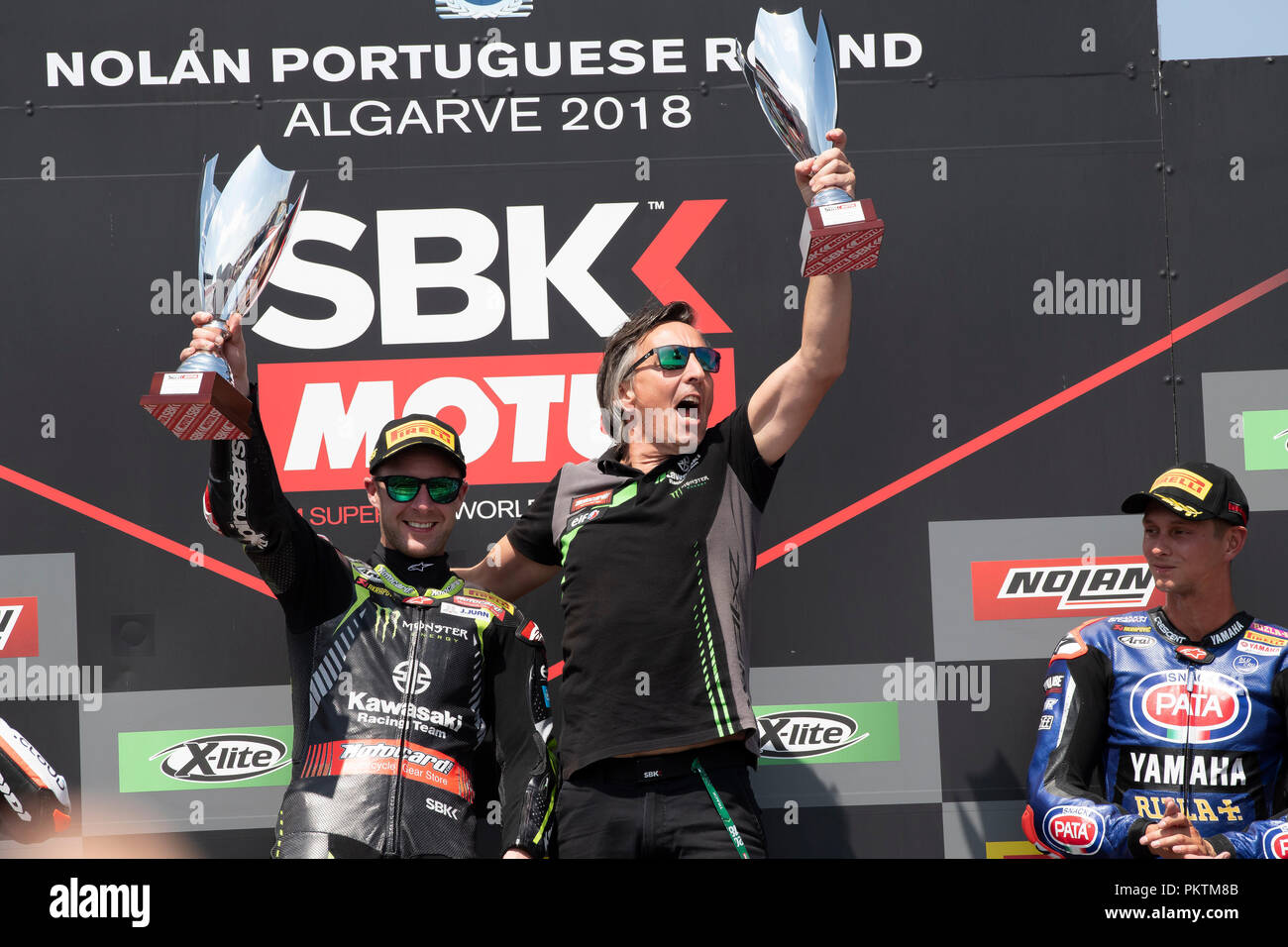 1 Jonathan Rea Kawasaki ZX-10RR Kawasaki Racing Team,festeggiare sul podio a fine gara 1 durante il Campionato del Mondo Superbike gara in Autodromo Internacional do Algarve, 14-16 settembre 2018 in Algarve, Portogallo. Foto Stock