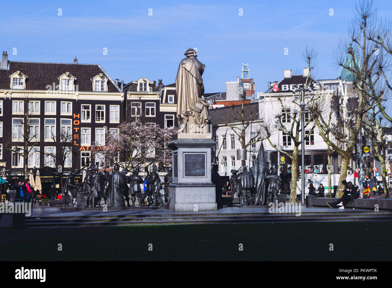 Rembrandtplein su una mattina di sole Foto Stock