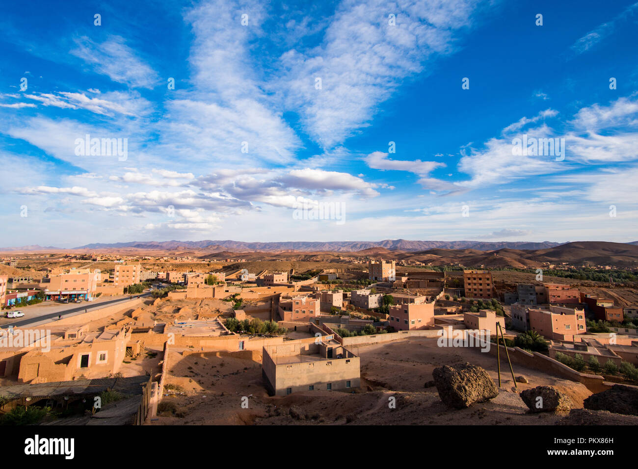 Kelaat Mgouna, Marocco - 09 Novembre 2017: Kelaat Mgouna, Kalaat M'Gouna o El Kelaa M' Gouna villaggio nella valle delle rose in Marocco, Africa Foto Stock