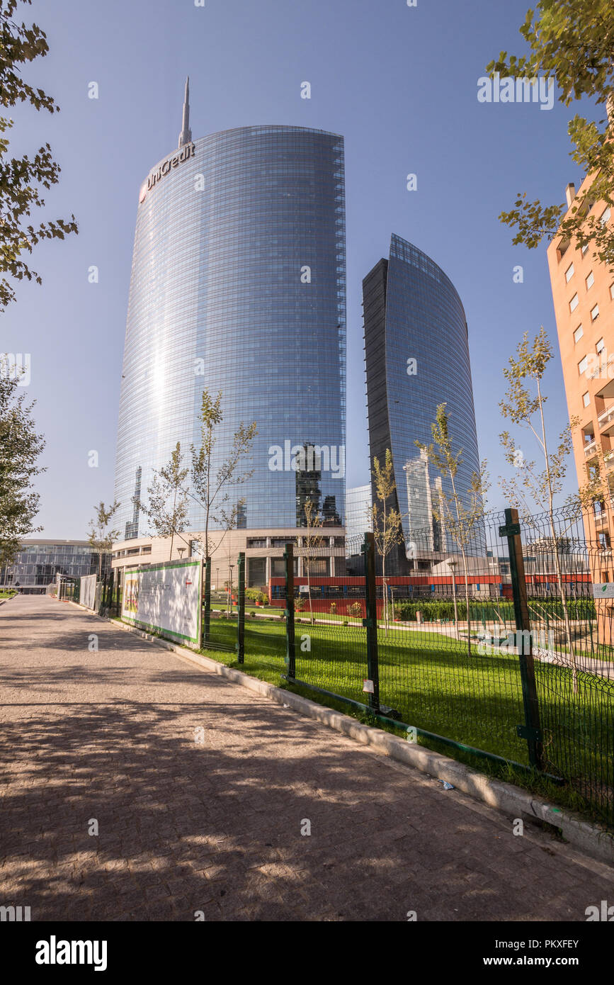 La torre di Unicredit grattacielo a Milano (2012), l'edificio più alto in Italia, progettato da Cesar Pelli (Pelli Clarke Pelli Architects) nella Porta Nuova Foto Stock