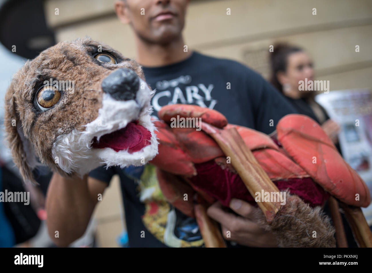 Londra, Regno Unito. 15 Settembre, 2018. Anti-Fur proteste al London Fashion Week. Credito: Guy Corbishley/Alamy Live News Foto Stock