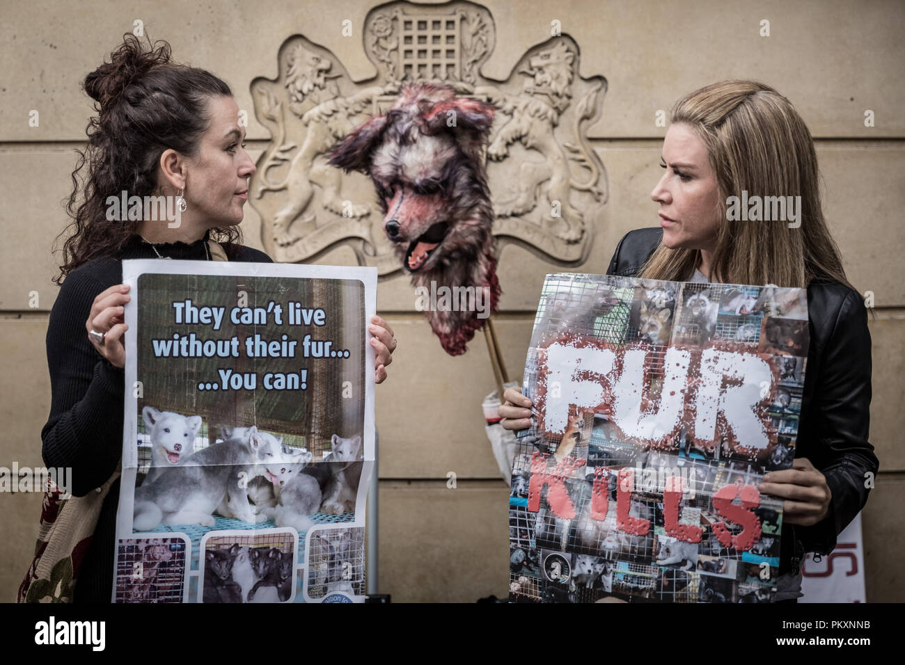 Londra, Regno Unito. 15 Settembre, 2018. Anti-Fur proteste al London Fashion Week. Credito: Guy Corbishley/Alamy Live News Foto Stock