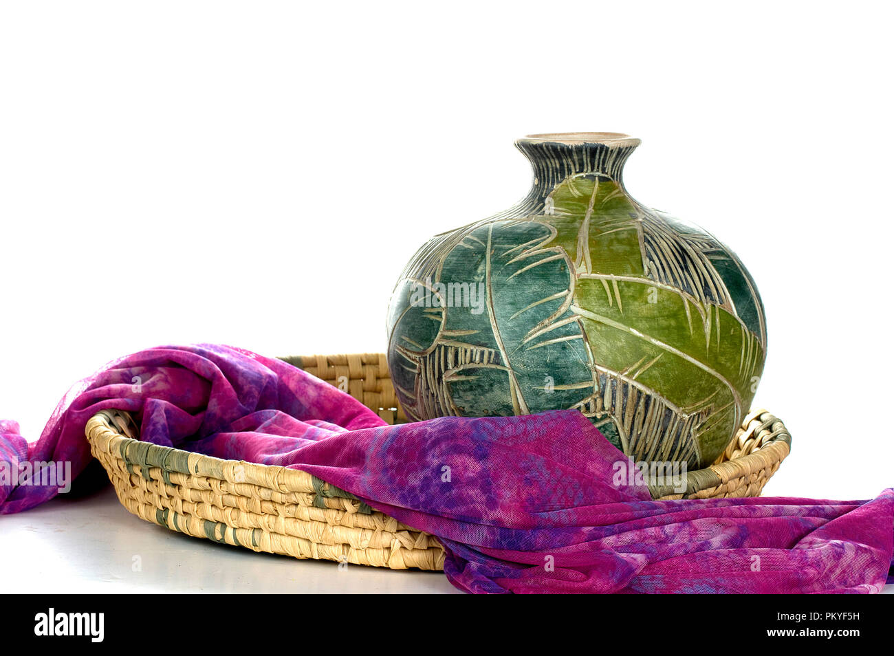 Immagini di oggetti messicani inclusi sombreros, ceste, fiori e ceramica. Foto Stock