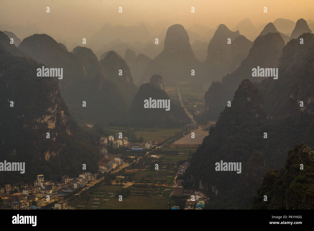 Le formazioni carsiche di Yangshuo Foto Stock