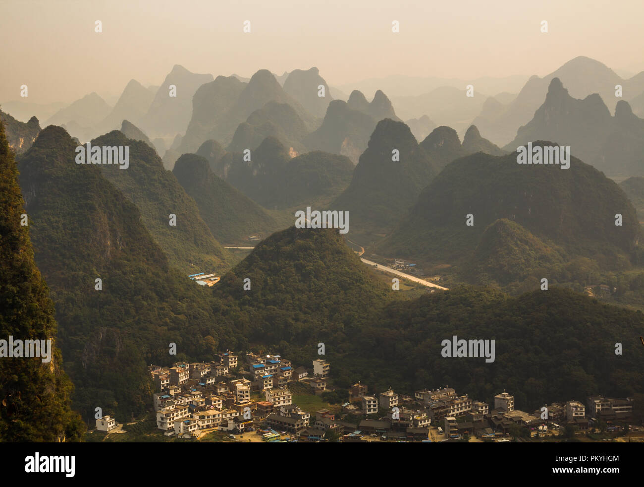 Le formazioni carsiche di Yangshuo Foto Stock