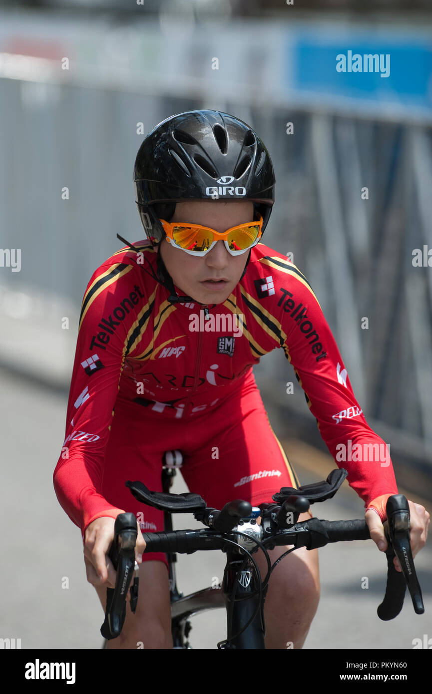 Stati Uniti - 21 Giugno: Giacobbe Slife di HPC Elenco / Bicicletta Outfitters durante il TT race a USA Ciclismo Juniors U23 Elite cittadini su strada nel mese di agosto Foto Stock