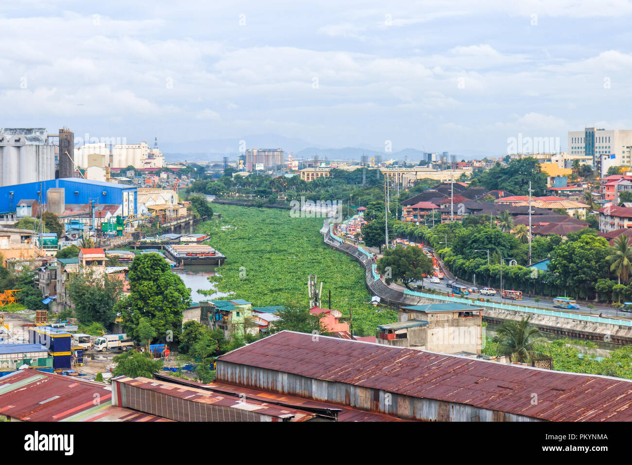 Mandaluyong, Filippine - 10 Luglio 2018: vista del fiume Pasig In Mandaluyong Foto Stock