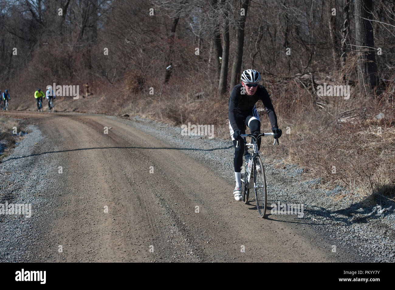 Stati Uniti - : HPC / Bici Outfitters U-19 cycling team lungo lavoro con il loro modo di Morgan Mill davvero una ripida e lunga salita vicino a Mt Meteo du Foto Stock