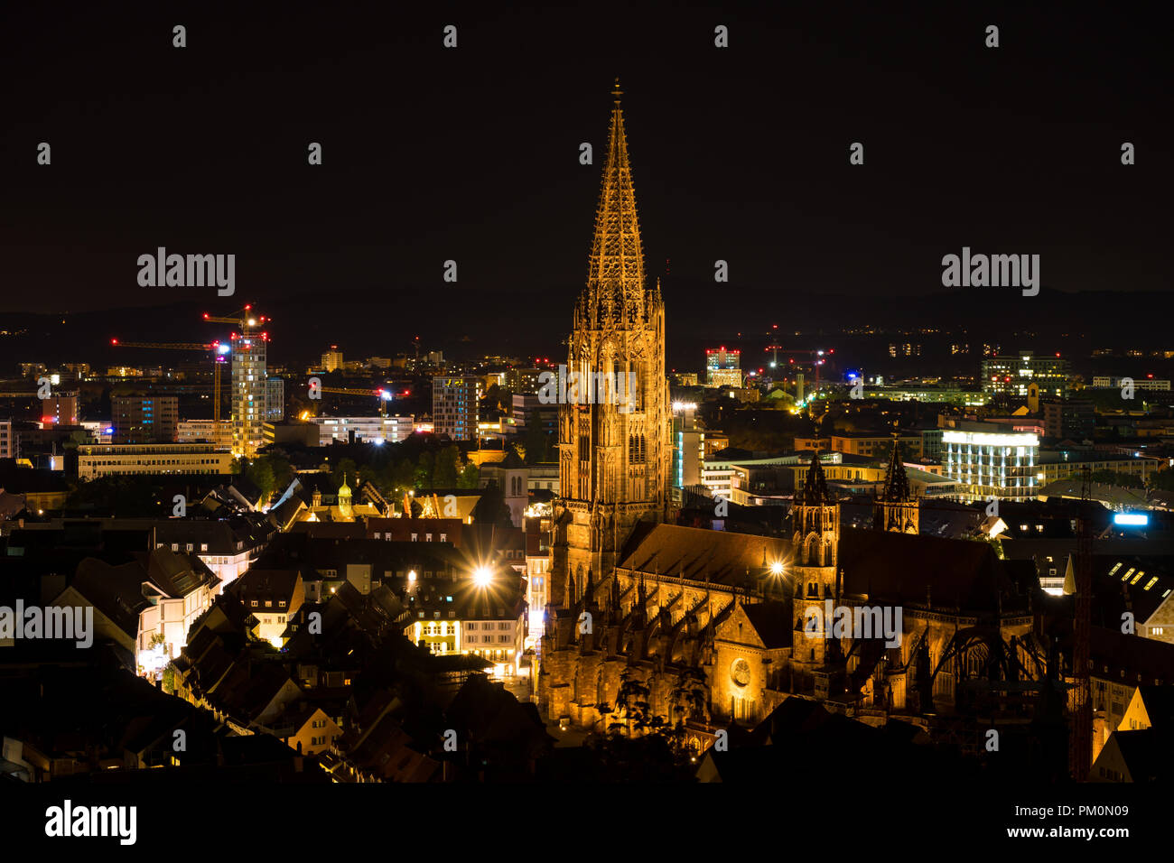 Germania, Freiburg im Breisgau nella notte Foto Stock