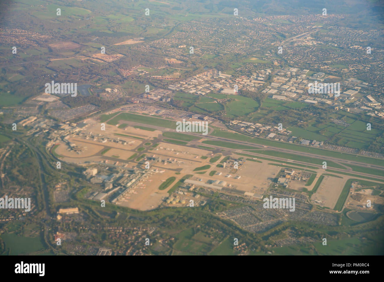 Vista aerea del bellissimo aeroporto di Gatwick al Regno Unito Foto Stock