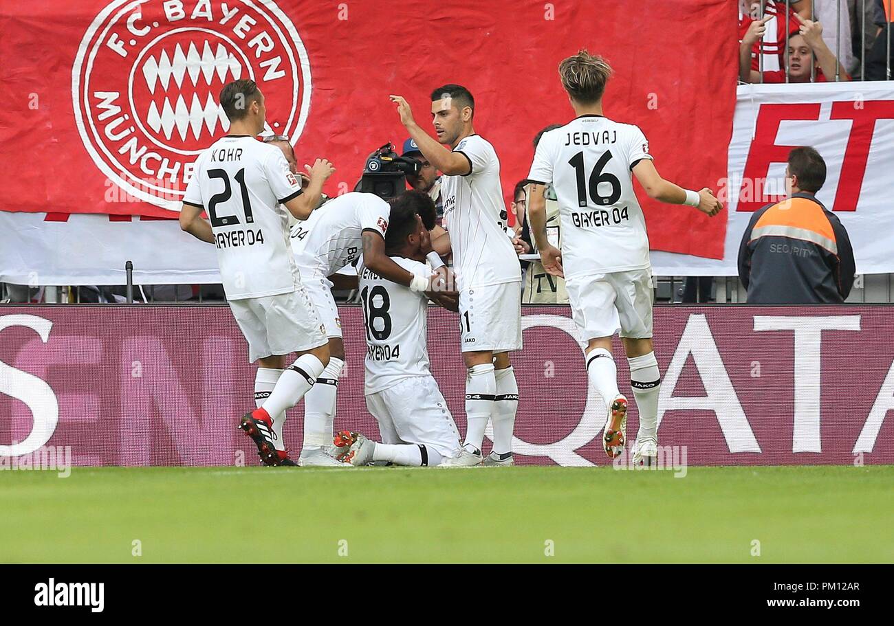 completo calcio Bayer 04 Leverkusen 2018 completo calcio Bayer 04 Leverkusen 2018