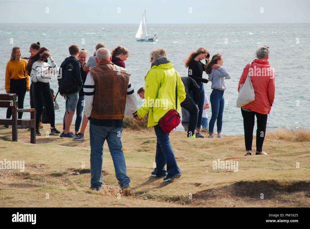 Portland Bill. Il 16 settembre 2018. Regno Unito: Meteo persone godono di una posizione soleggiata, inizio autunno il giorno al Portland Bill Credito: stuart fretwell/Alamy Live News Foto Stock