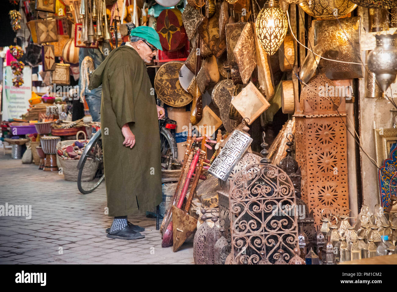 Shopping marrakech immagini e fotografie stock ad alta risoluzione - Alamy