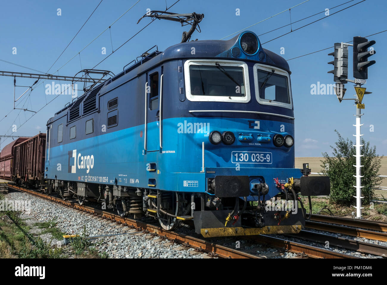 Locomotiva elettrica, treno merci, Ceske drahy, Repubblica Ceca treno Foto Stock