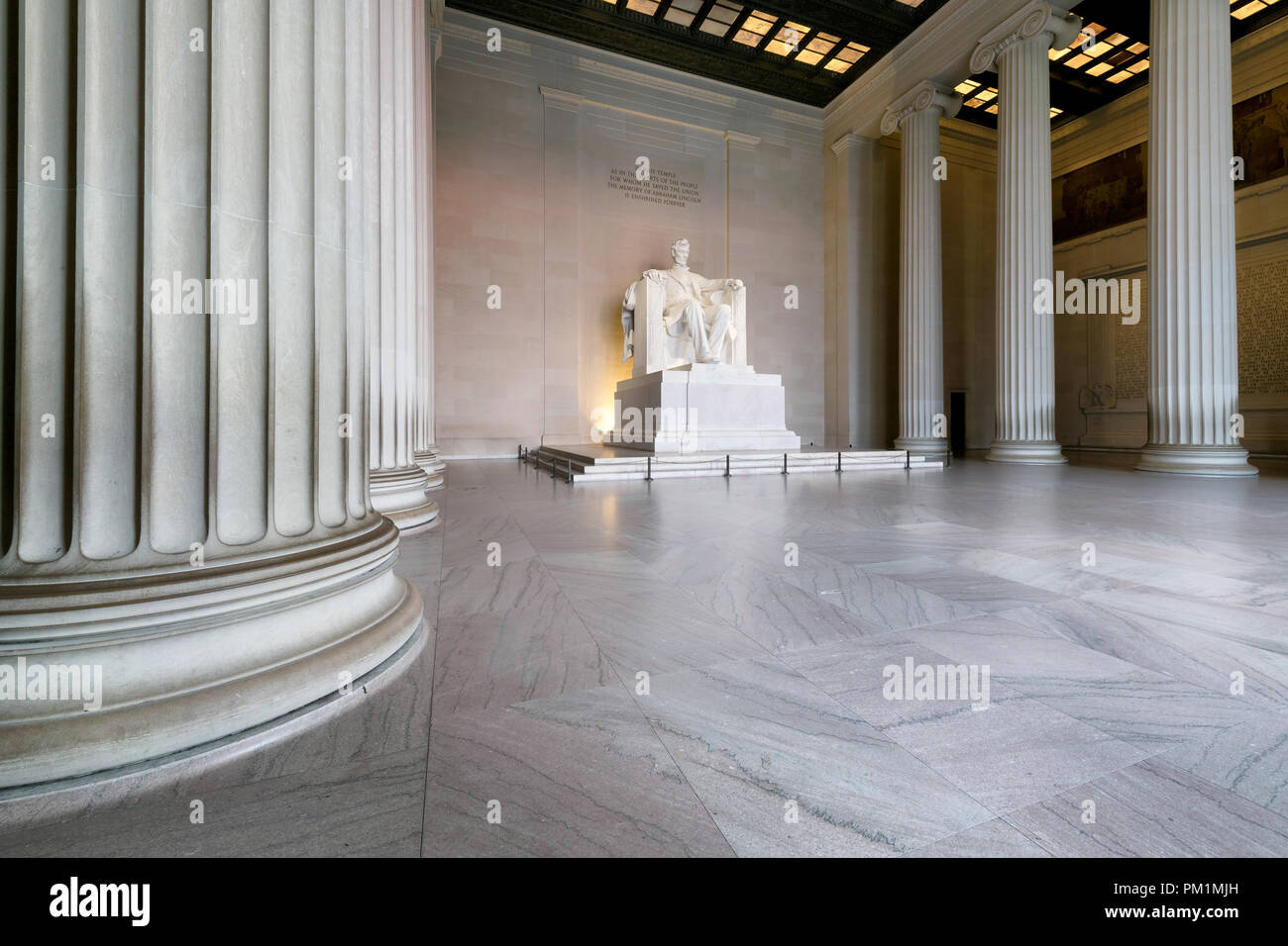 Il Lincoln Memorial interni all alba del National Mall di Washington DC. Foto Stock