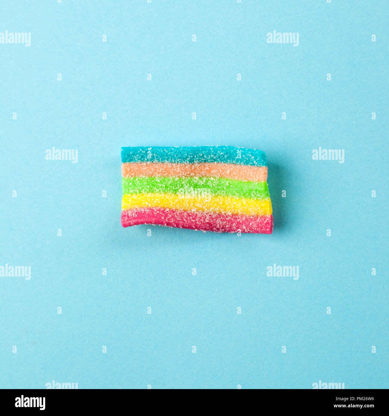 Caramelle con marmellata e zucchero pattern. colorata serie di diversi bambini dolci e delizie. Luminosa sullo sfondo di partito, la minima nozione Foto Stock