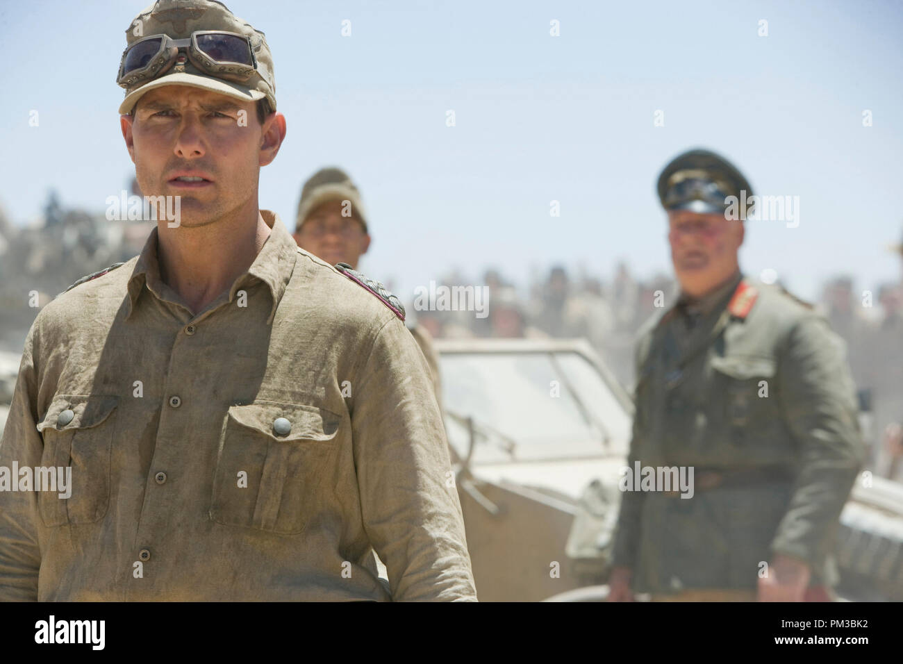 TOM CRUISE stelle come il Colonnello Claus von Stauffenberg nel suspense thriller VALKYRIE, 2008. Foto Stock