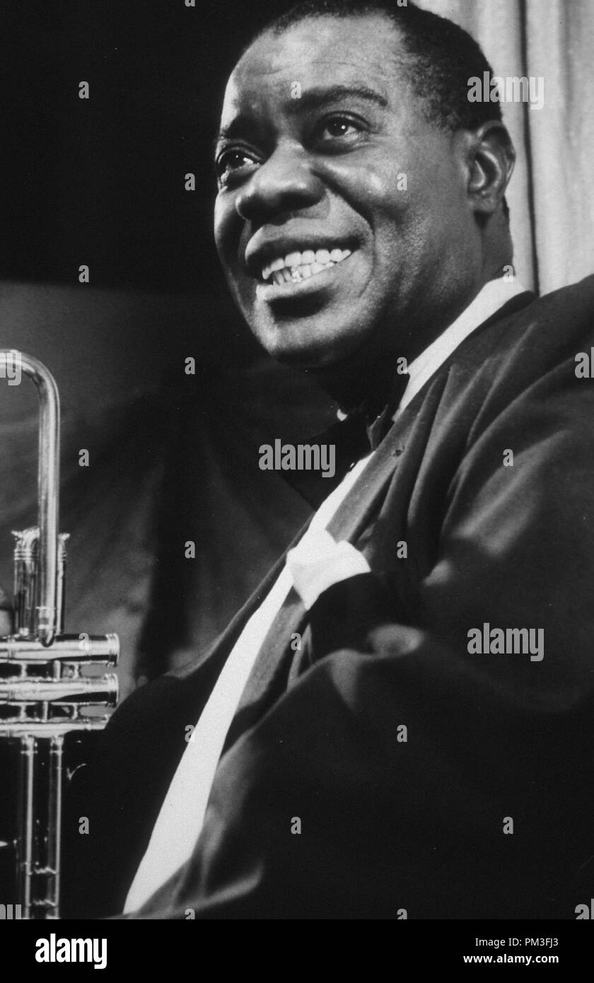 Pubblicità in studio ancora: Louis Armstrong, 1959. Riferimento file # 30732 1190THA Foto Stock