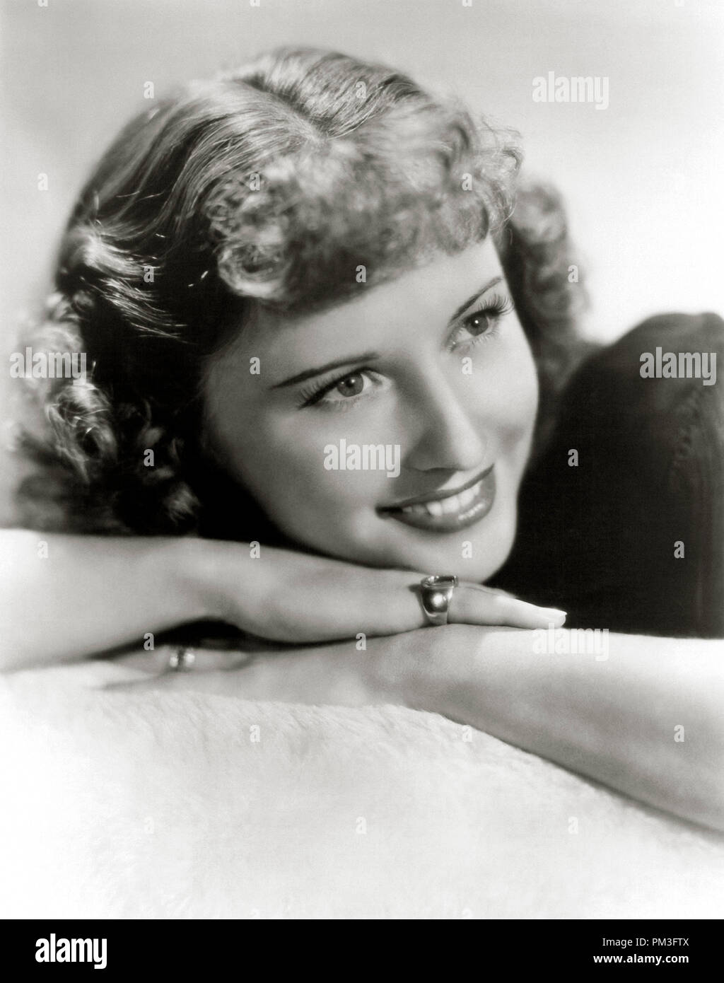 Barbara Stanwyck, circa 1940. Riferimento al file # 30732 204THA Foto Stock