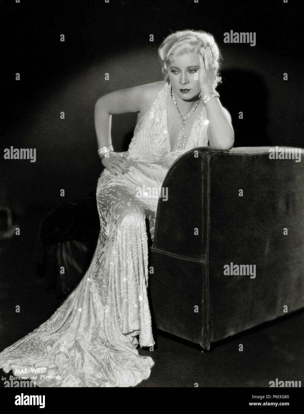 Mae West, circa 1933. Riferimento al file # 30732 497 THA Foto Stock