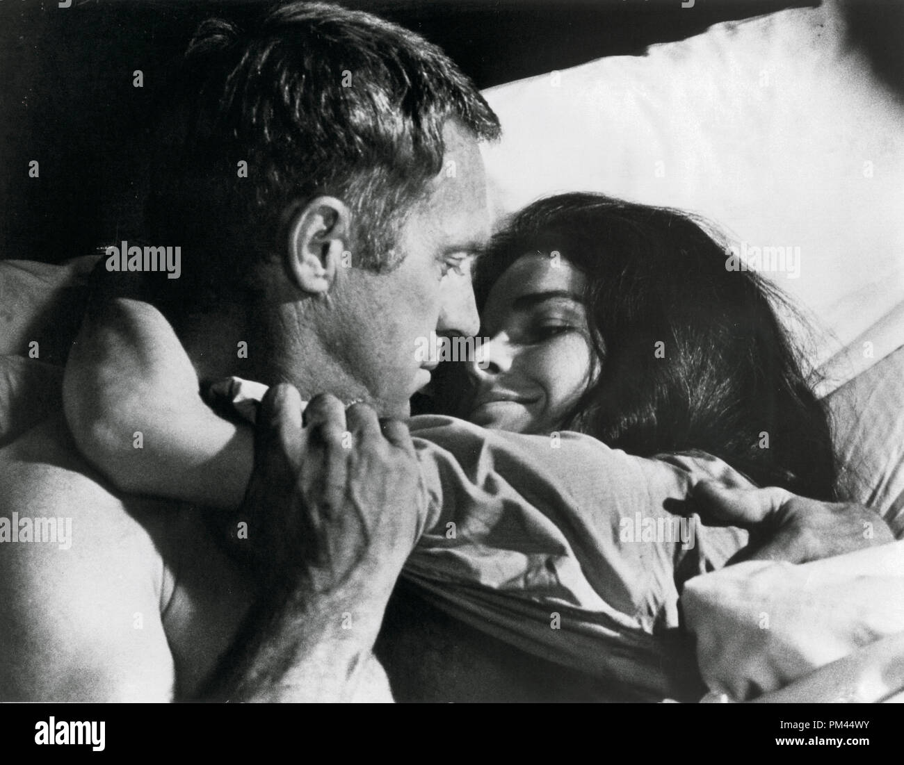 Steve McQueen, Ali Macgraw 'The Getaway"1972 Warner. Riferimento al file #1028 014THA Foto Stock