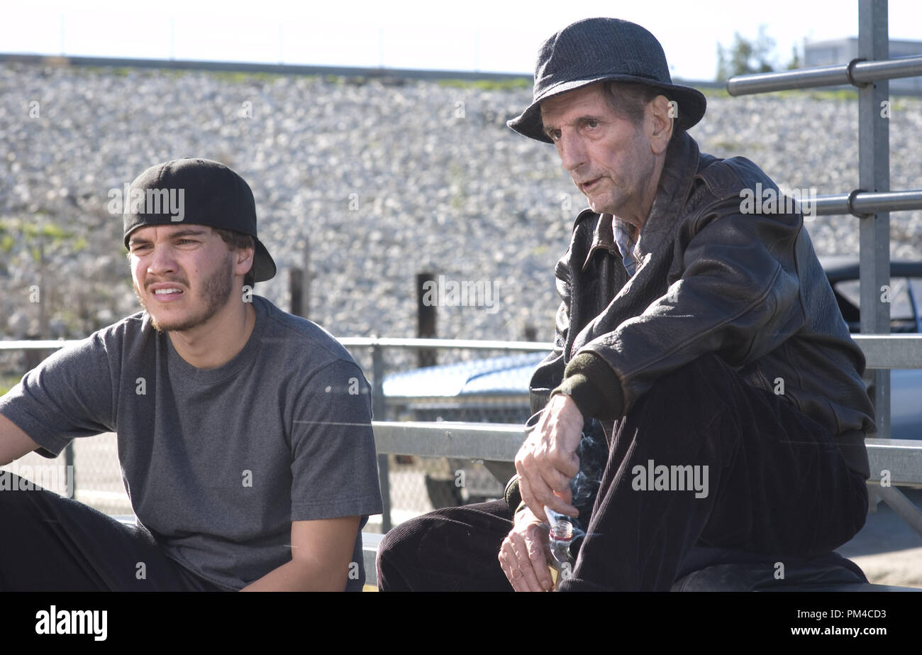 Film still da 'Alpha Dog' Emile Hirsch, Harry Dean Stanton Foto Stock