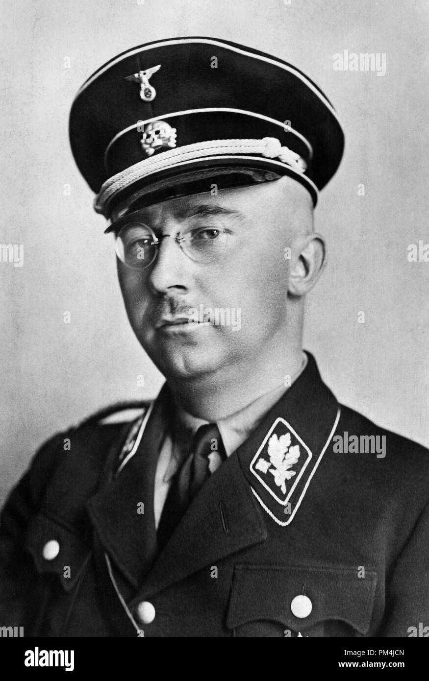 Ritratto formale di Heinrich Himmler, circa 1939 Riferimento File # 1003_669THA Foto Stock