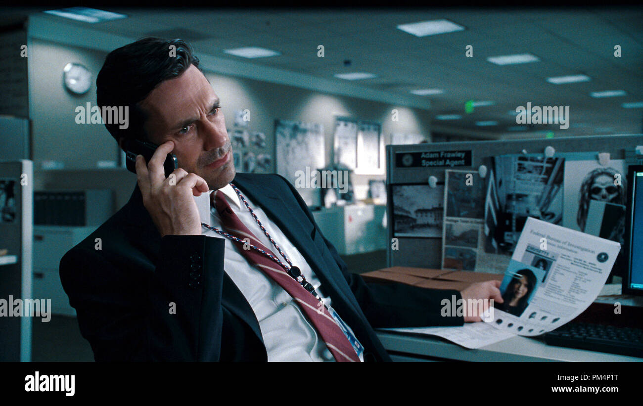 JON HAMM come l'agente speciale di FBI Adam Frawley in Warner Bros Foto' e leggendario Pictures il dramma della criminalità "città", distribuito da Warner Bros Le foto. Foto Stock