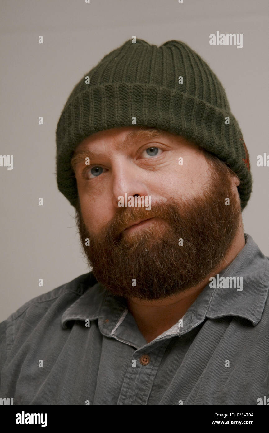 Zach Galifianakis 'Due Data' Portrait Session, Ottobre 26, 2010. La riproduzione da parte di American tabloid è assolutamente vietato. Riferimento al file # 30677 003CCR per solo uso editoriale - Tutti i diritti riservati Foto Stock