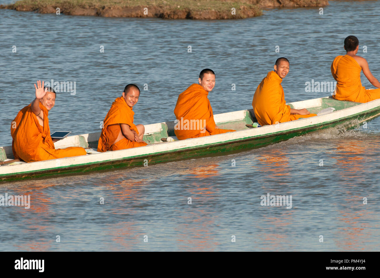 I monaci visitano racconto Noi - Addio fotografo - Patthalung - Tailandia Foto Stock