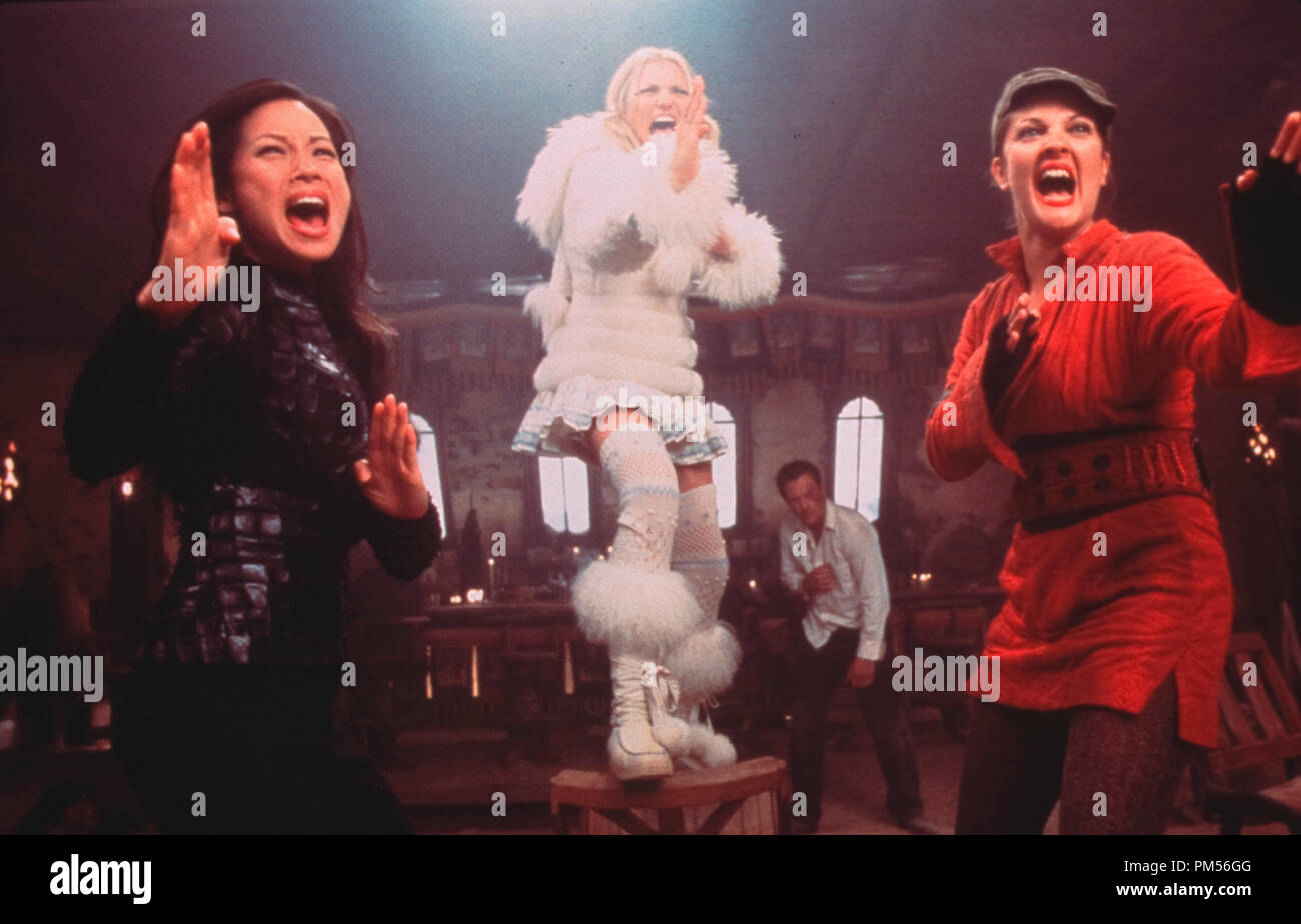'Charlie's Angels: Full Throttle' Drew Barrymore, Cameron Diaz, Lucy Liu Foto Stock 'Charlie's Angels: Full Throttle' Drew Barrymore, Cameron Diaz, Lucy Liu Foto Stock