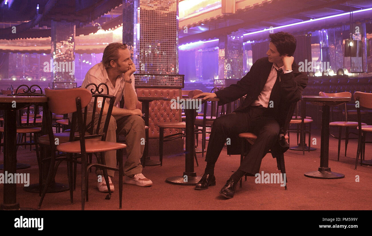 Studio Pubblicità ancora da "Constantine' Direttore Francis Lawrence, Keanu Reeves © 2005 Warner Brothers Foto di David James Riferimento File # 307362239THA per solo uso editoriale - Tutti i diritti riservati Foto Stock