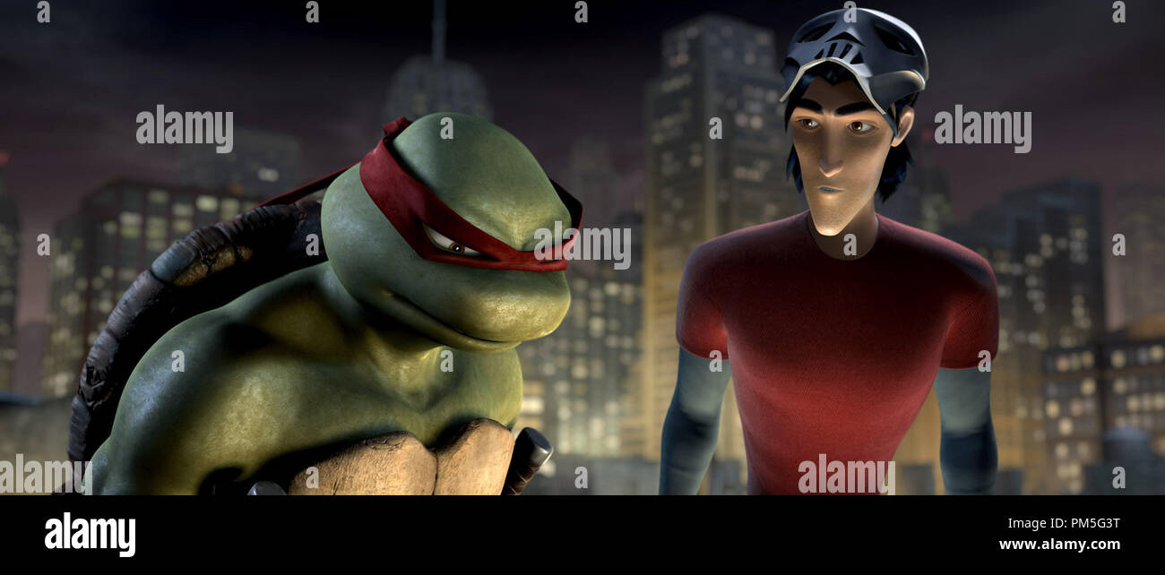 Studio Pubblicità ancora da 'TMNT' ('Teenage Mutant Ninja Le Tartarughe  Marine") Raffaello, Casey Jones © 2007 Warner Riferimento File #  307381864THA per solo uso editoriale - Tutti i diritti riservati Foto stock  - Alamy