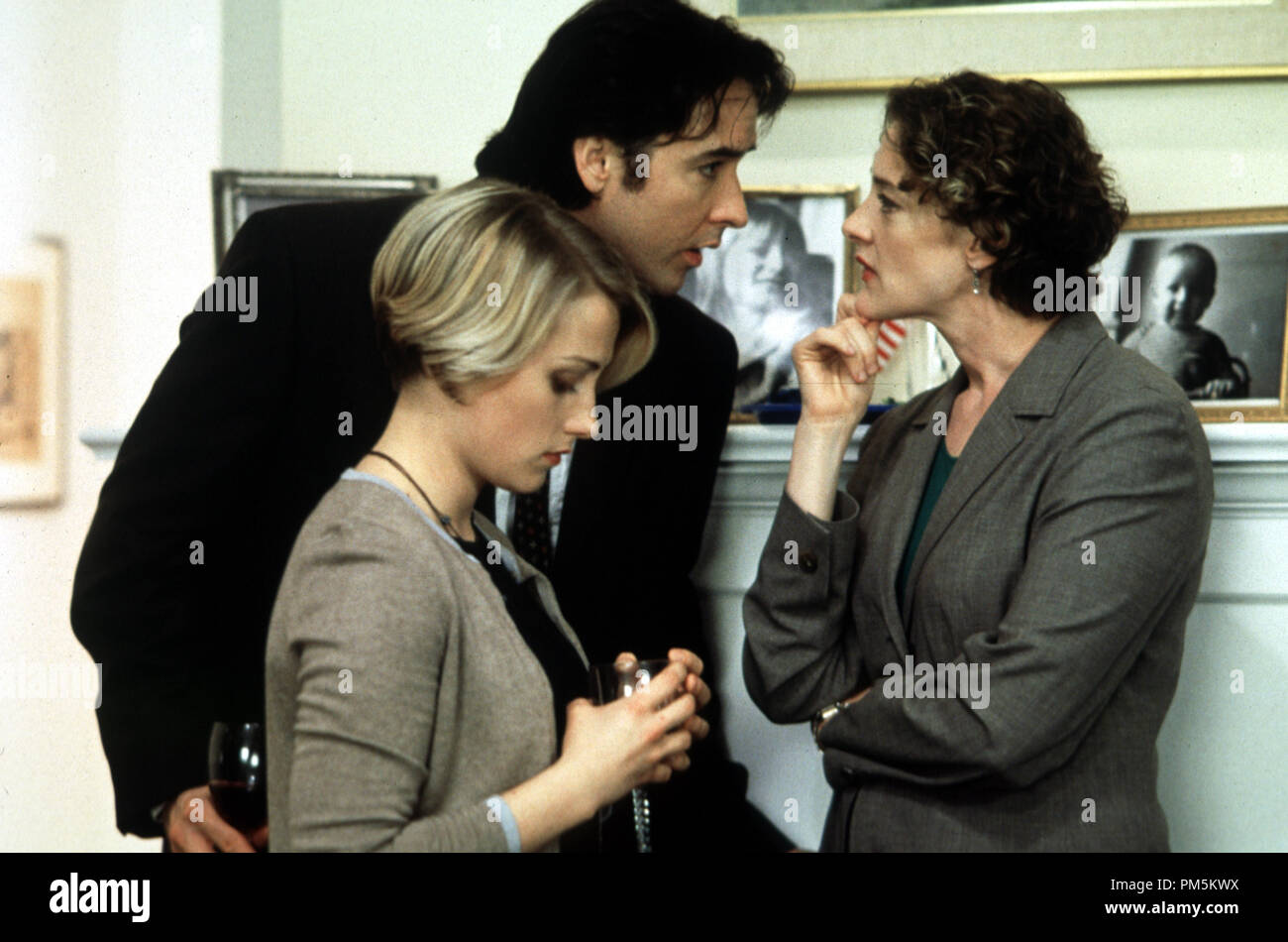 Film still / Pubblicità foto da "Alta fedeltà " John Cusack, Iben Hjejle, Joan Cusack © 2000 Touchstone Photo credit: Melissa Moseley Riferimento File # 30846431THA per solo uso editoriale - Tutti i diritti riservati Foto Stock
