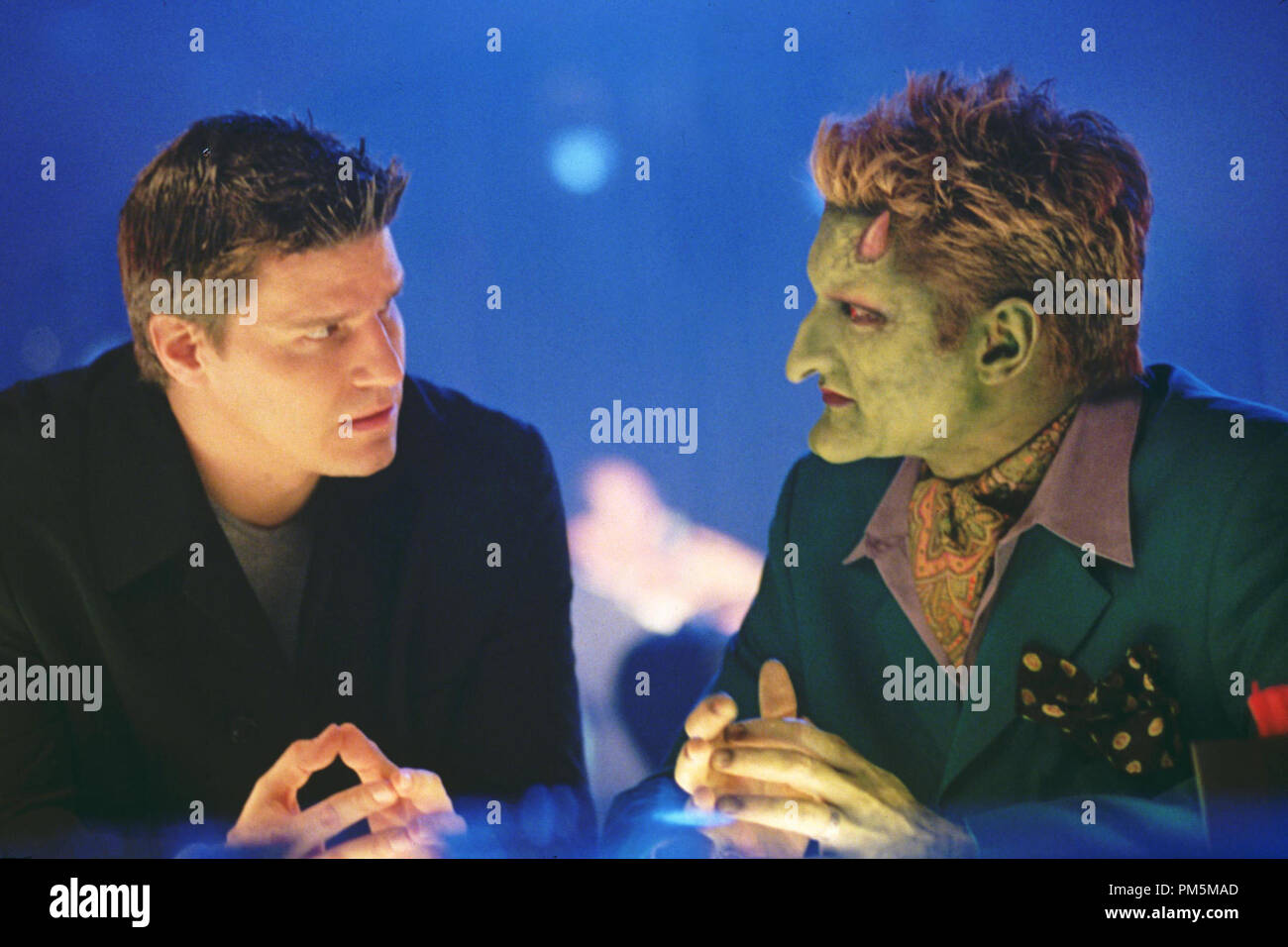 Film still / Pubblicità foto da 'Angel' episodio: 'pretesto sarà pretesto' David Boreanaz, Andy Hallett Novembre 7, 2000 Photo credit: Randy Tepper Riferimento File # 30846782THA per solo uso editoriale - Tutti i diritti riservati Foto Stock